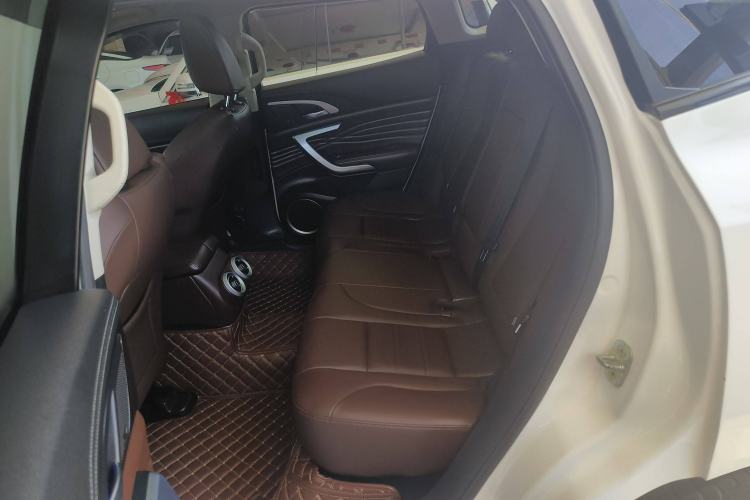 Used Wey VV7 2019 Upgraded Model 2.0T Ultra-Luxury Version China V Standard
