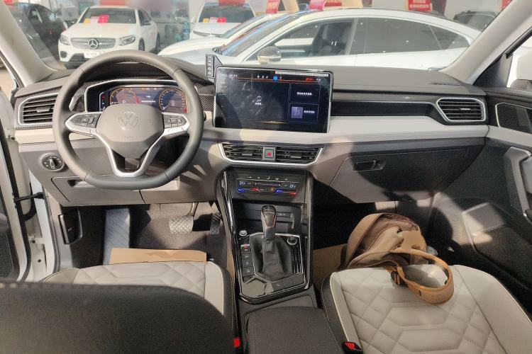 Used Volkswagen Tayron 2024 300TSI Two-Wheel-Drive Luxury Plus Advanced Version
