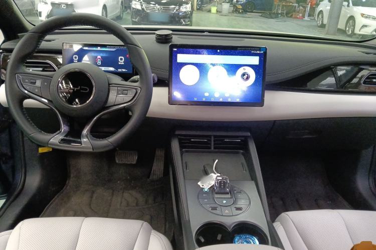 Used BYD Seal 06 New Energy 2024 DM-i 120KM Prestige Model