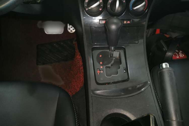 Used Mazda Mazda 3 2015 Sedan 1.6L Automatic Elite Model
