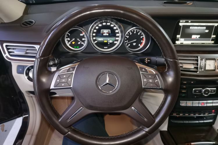 Used Mercedes-Benz E-Class 2015 E 320 L 4MATIC
