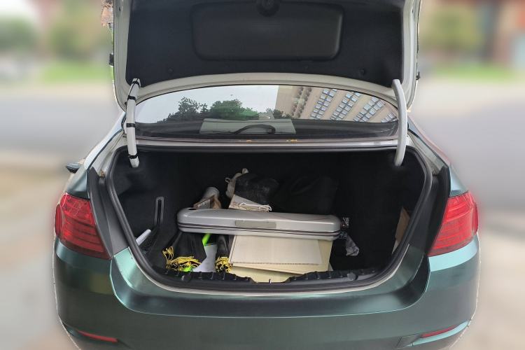 Used BMW 5 Series 2014 525Li Leading Model
