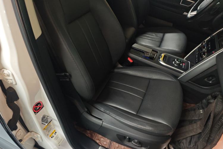 Used Land Rover Discovery Sport 2018 240 PS SE Version
