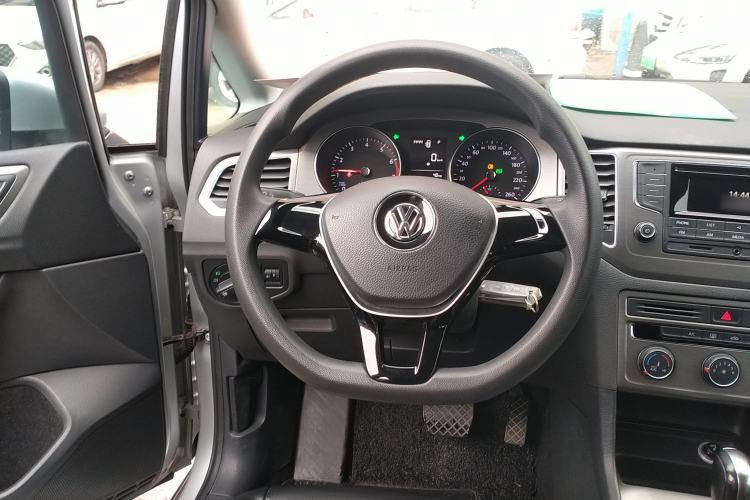 Used Volkswagen Golf Sportsvan 2016 1.6L Automatic Comfort Model
