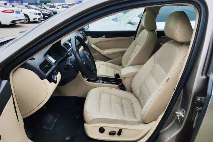 Used Volkswagen Passat 2015 1.8TSI DSG Prestige Edition
