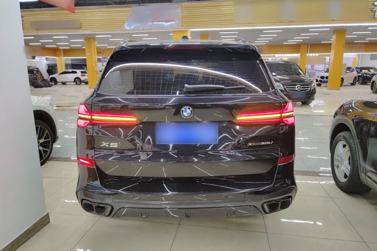 Used BMW X5 2023 xDrive 30Li Luxury M Sport Night Edition Package