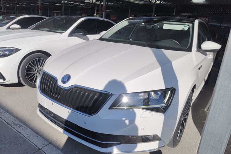 Used Skoda Superb 2016 TSI330 DSG Smart Drive Edition
