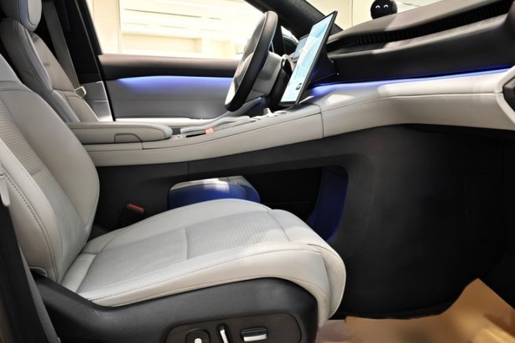 Used Nio ES6 2023 75 kWh
