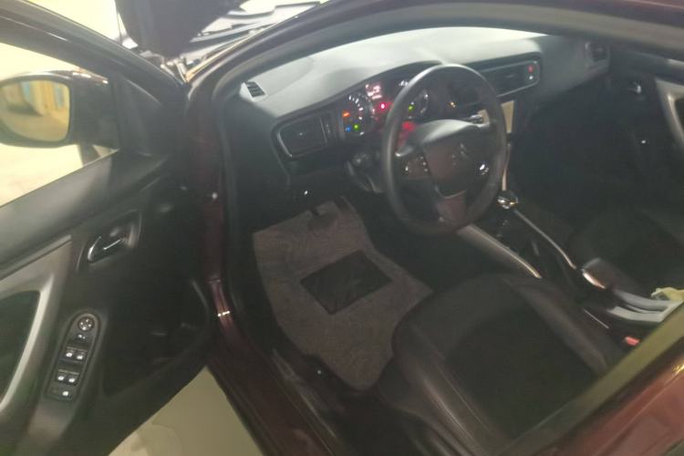 Used Citroen C3-XR 2015 1.6L Automatic Pioneer Model
