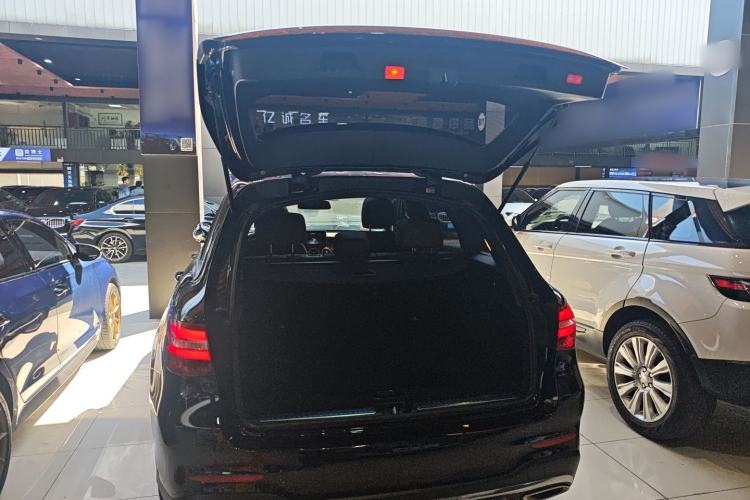 Used Mercedes-Benz GLC 2018 GLC 260 4MATIC Luxury Model
