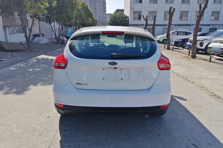 Used Ford Focus 2018 Hatchback Classic 1.6L Automatic Comfort Plus SmartDrive Edition
