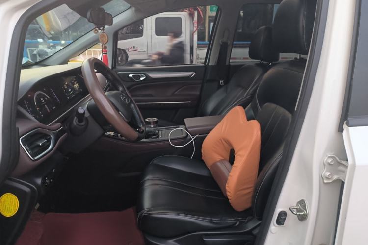 Used GAC Trumpchi M6 2021 PRO 270T DCT Luxury Edition
