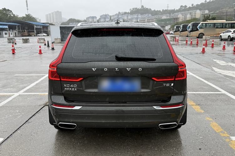 Used Volvo XC60 2021 T5 4x4 Smart Luxury Edition
