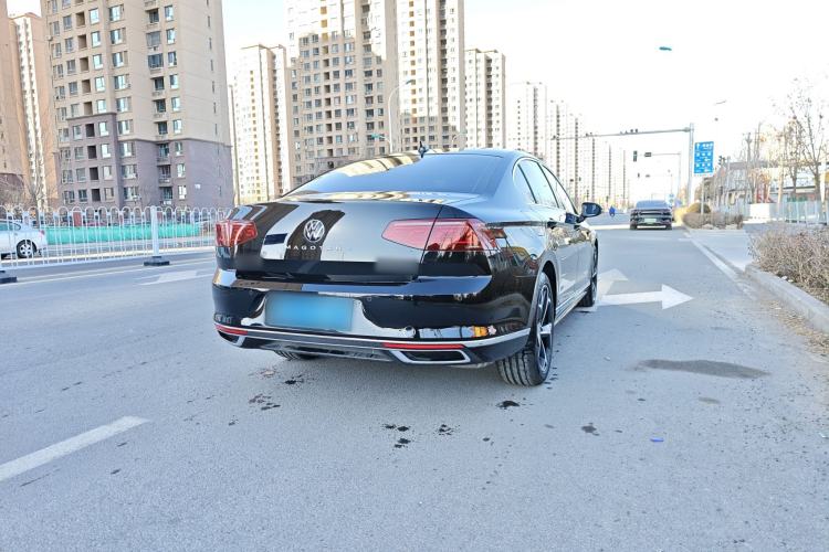 Used Volkswagen Magotan 2025 Revised Version 2 Zhongxiang Edition 330TSI DSG Luxury Trim
