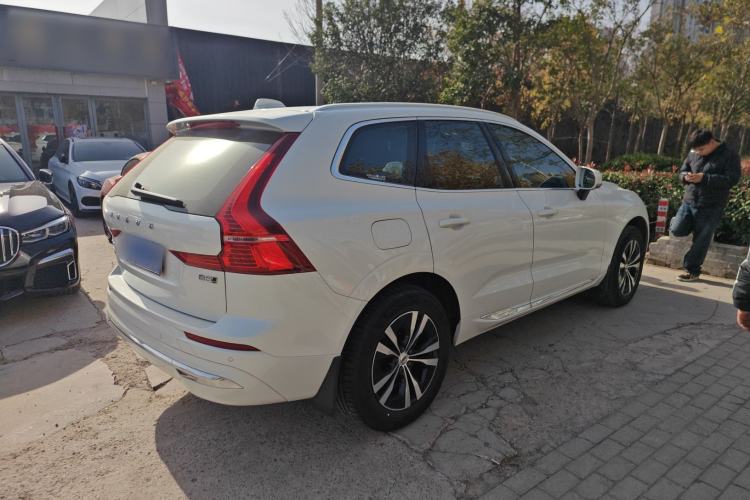 Used Volvo XC60 2023 B5 4x4 Smart Luxury Edition