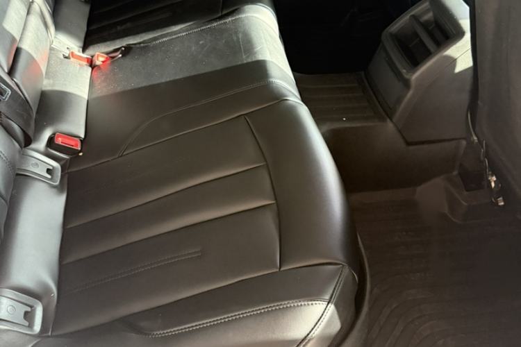 Used Audi A4L 2017 40 TFSI Ambition Edition
