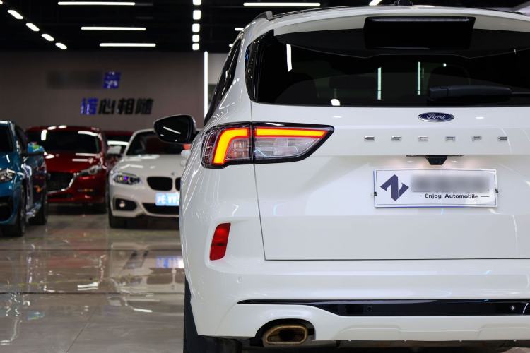 Used Ford Escape 2020 EcoBoost 245 Four-Wheel Drive ST-LINE Deluxe Edition
