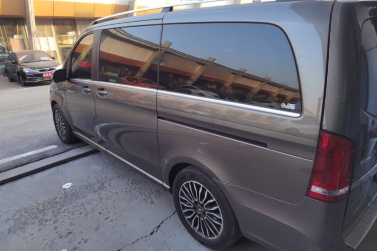 Used Mercedes-Benz V-Class 2017 V 260 Prestige Edition
