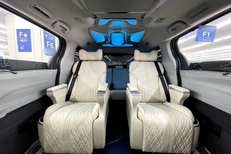 Used Toyota Sienna 2023 2.5L Hybrid Comfort Edition