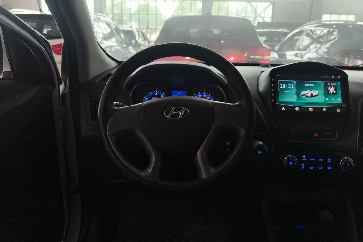 Used Hyundai ix35 2015 2.0L Automatic 2WD Comfort Edition China IV Standard
