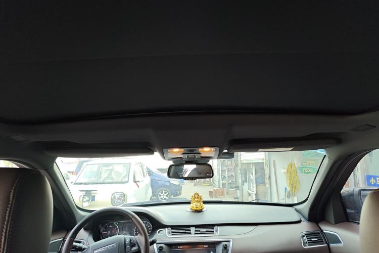 Used Land X7 2015 2.0T Panoramic Prestige Edition
