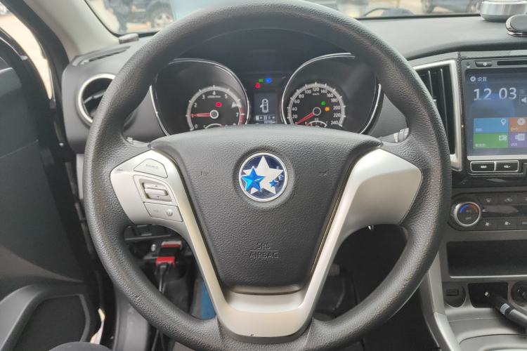 Used Venucia T70 2015 2.0L CVT Smart Edition