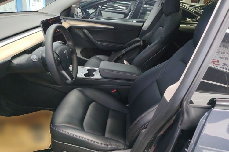 Used Tesla Model Y 2021 Standard Range Rear-Wheel Drive Version