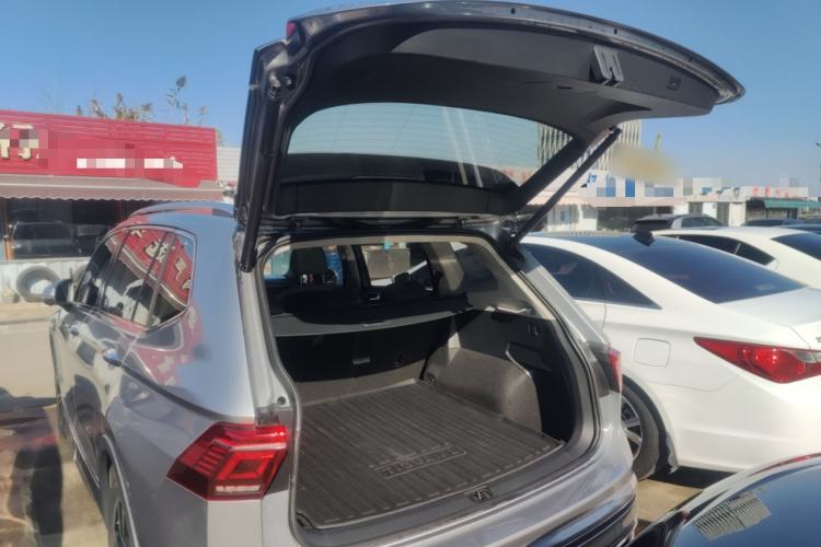 Used Volkswagen Tiguan L 2022 330TSI Automatic Two-Wheel Drive R-Line Enhanced Edition
