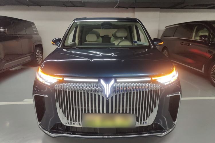 Used VOYAH Dream 2025 PHEV Four-Wheel-Drive Flagship Kunpeng Edition
