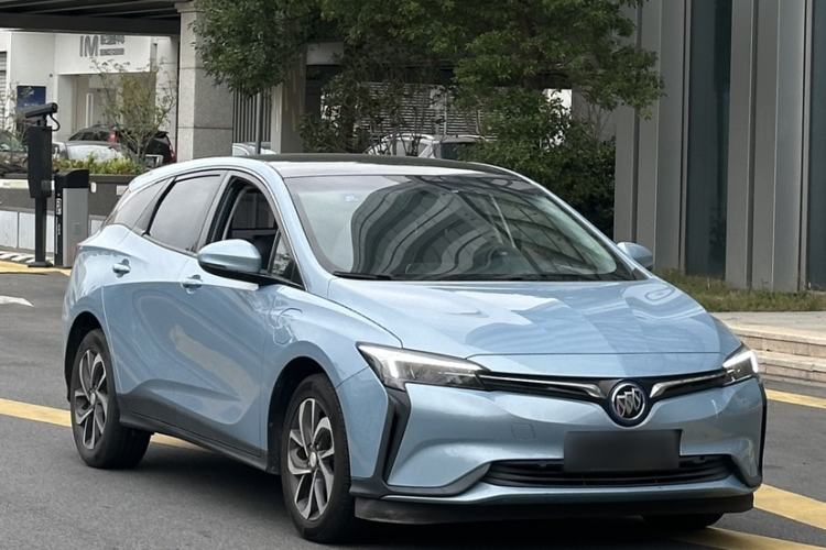 Used Buick Velite 6 2019 Connected Fashion Model

