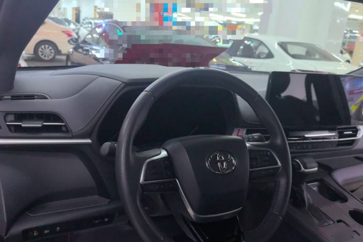 Used Toyota Sienna 2021 2.5L Hybrid Premium Edition