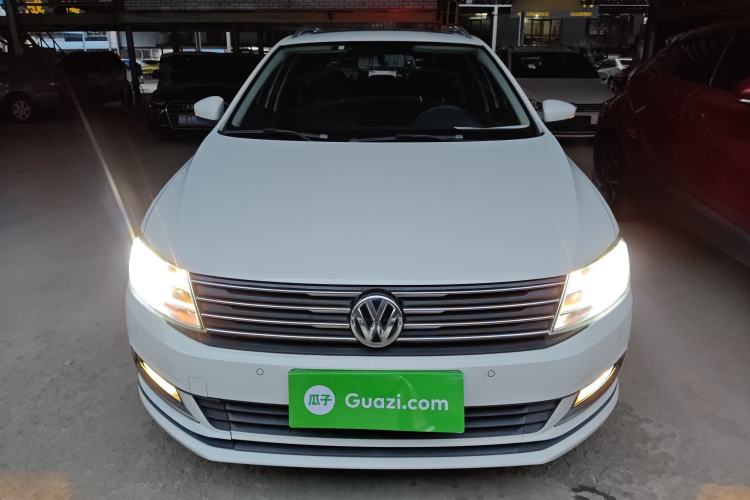 Used Volkswagen Gran Lavida 2015 230TSI DSG Comfort Edition
