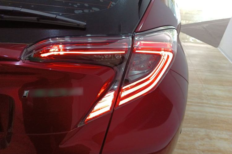 Used Toyota IZOA 2020 2.0L Yichi Version
