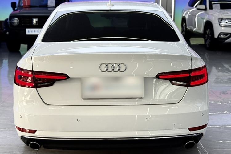 Used Audi A4L 2018 30th Anniversary Edition 40 TFSI Trendy Model
