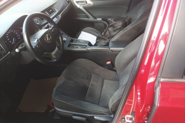 Used Lexus CT 2017 CT200h Elite Edition Solid Color China V Standard
