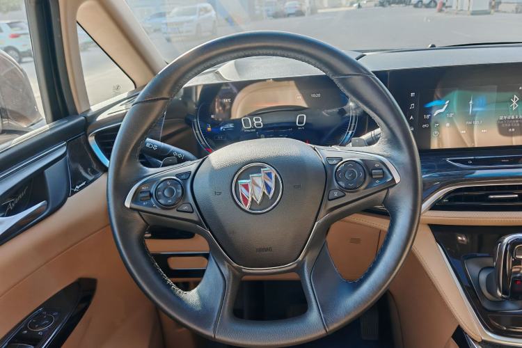 Used Buick GL8 2021 ES Landtrek 653T Luxury Model