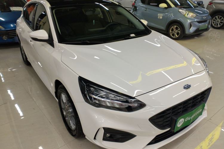 Used Ford Focus 2021 Hatchback EcoBoost 180 Automatic Titanium Edition
