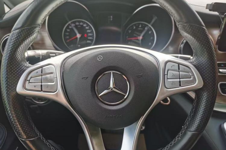 Used Mercedes-Benz V-Class 2020 V 260 Prestige Edition
