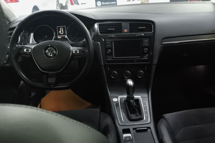 Used Volkswagen Golf 2018 230TSI Automatic Luxury Version