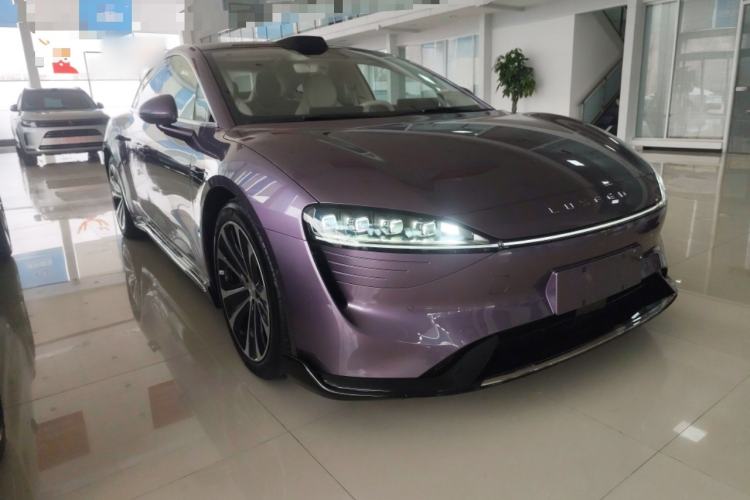 Used Hima Luxeed S7 2025 785 km Ultra