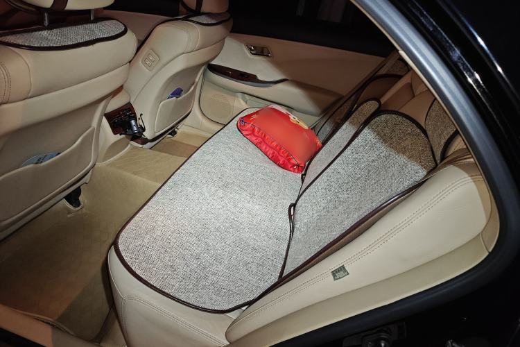 Used Toyota Crown 2012 2.5L Royal Leather Edition
