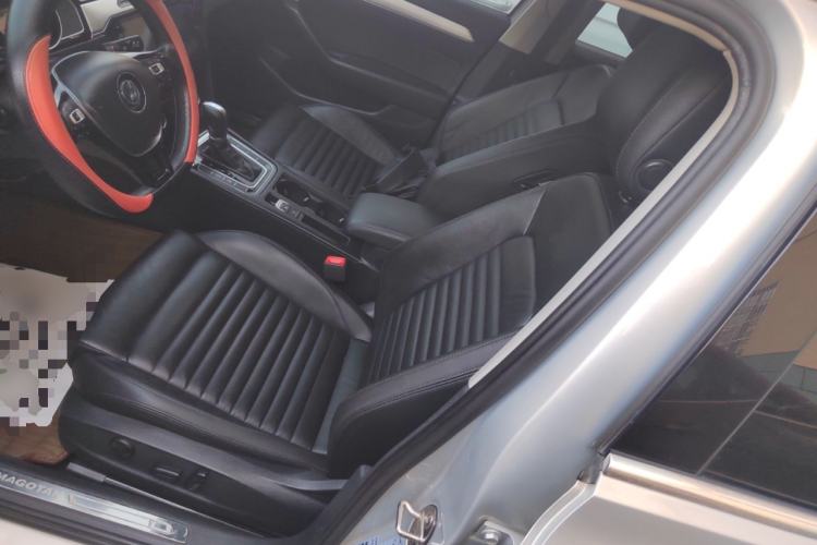 Used Volkswagen Magotan 2017 280TSI DSG Leading Edition
