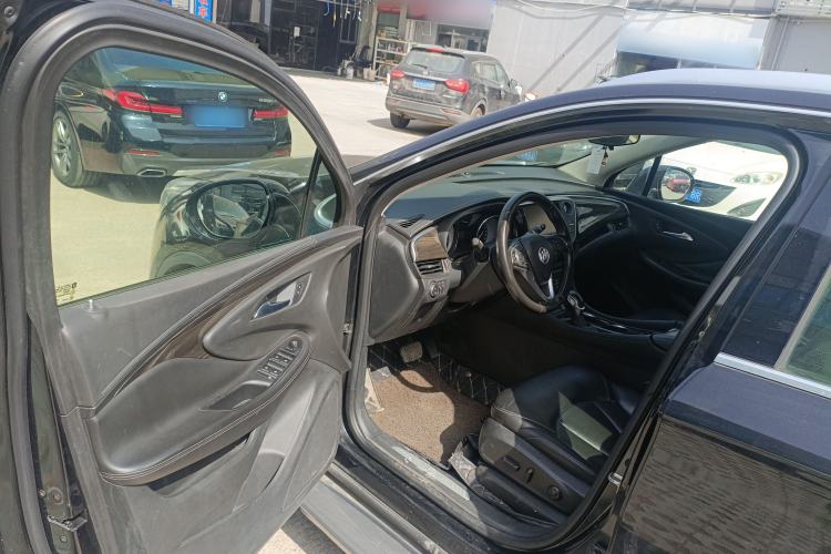 Used Buick Envision 2018 20T Two-Wheel-Drive Elite Model