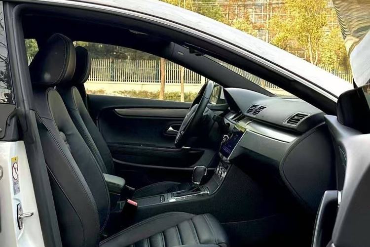 Used Volkswagen FAW-Volkswagen CC 2013 1.8TSI Prestige Model
