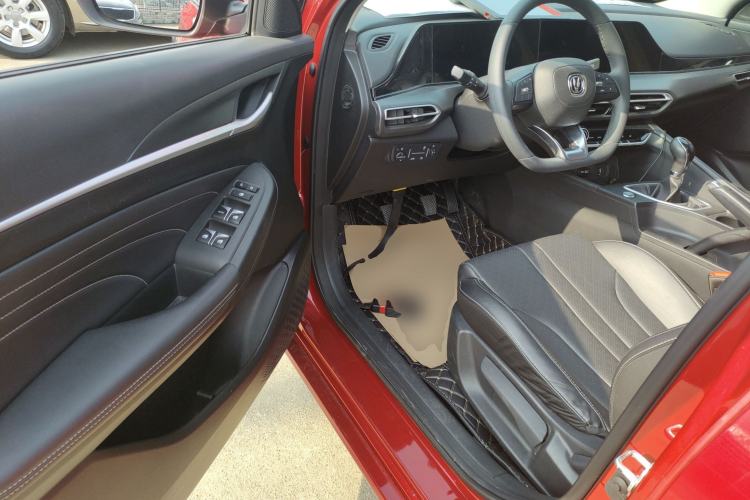 Used Changan Eado 2021 PLUS 1.6L GDI Manual Luxury Model
