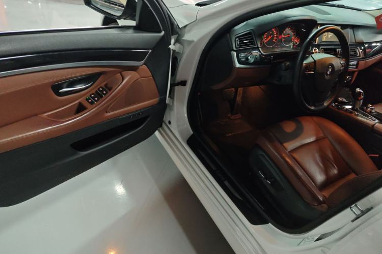 Used BMW 5 Series 2014 520Li Elegant Model