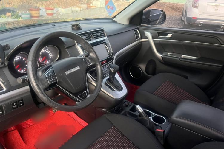 Used Haval M6 2019 1.5T DCT Two-Wheel Drive Urban Version China VI Standard
