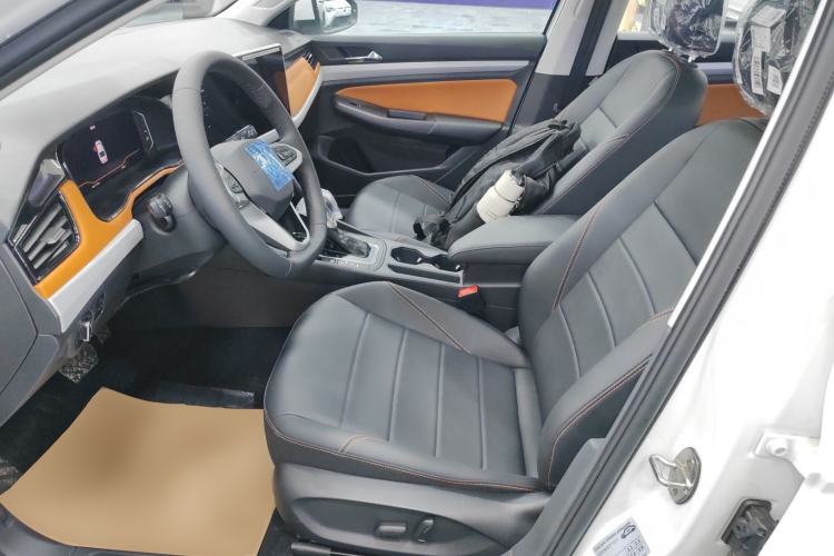 Used Volkswagen Bora 2025 Model, Facelifted 200TSI DSG Yuexing PRO Edition