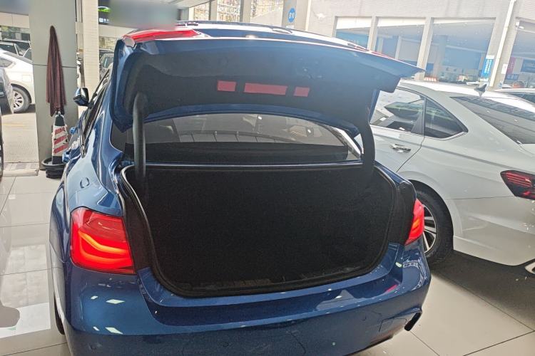 Used BMW 3 Series 2018 320Li Leading Model M Sport Package
