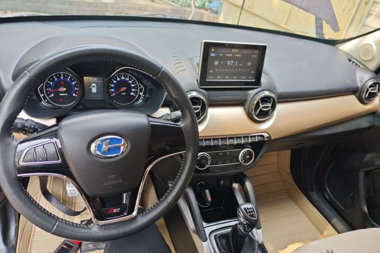 Used  Q35 2016 1.5L Manual Cool Edition
